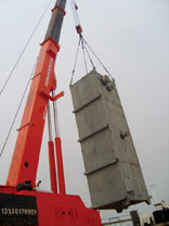 珠海天然氣液化項目冷箱、吸收塔設(shè)備安裝工程